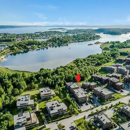 Flott Leilighet Med 3 Soverom Og Terasse Apartman *